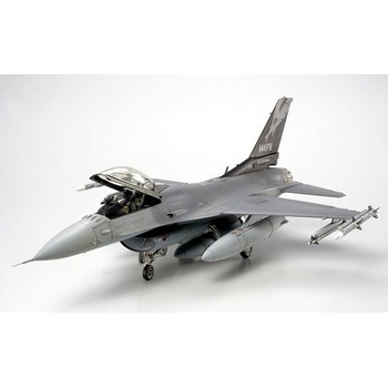 Tamiya F-16C Fighting Falcon Block 25/32 1:48