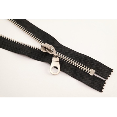 Extra silný kovový zips č.8 s niklovými zubami - motorkársky - viac dĺžok 16 cm svetlý nikel nedeliteľný čierny