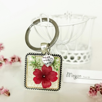 Meganflo Ключодържател - червена върбинка