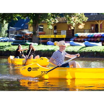 Splutí Jizery na kánoi nebo raftu