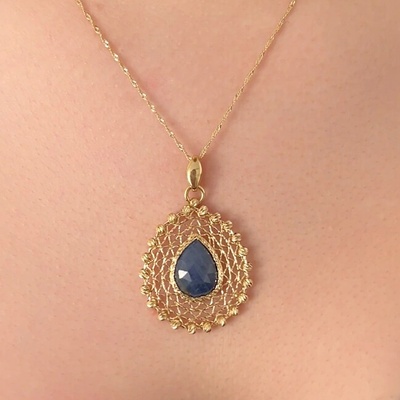 Lillian Vassago zlatý přívěsek se safírem LLV22 GP302ST