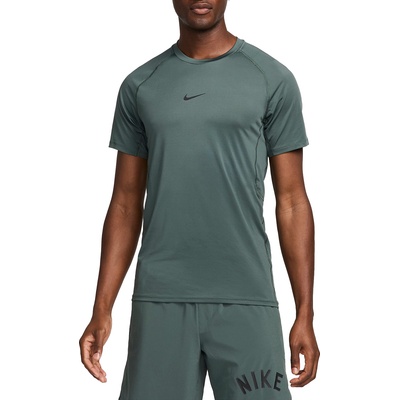 Nike Тениска Nike M NP DF SLIM TOP SS Зелен Velikost M