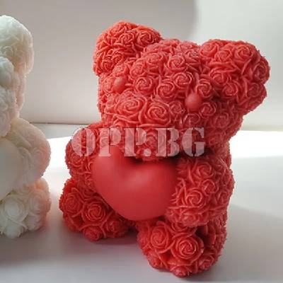 Луксозна свещ мече от червени рози