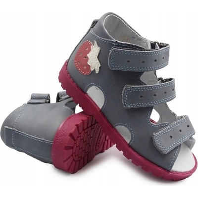 Kornecki sandále s jahodou