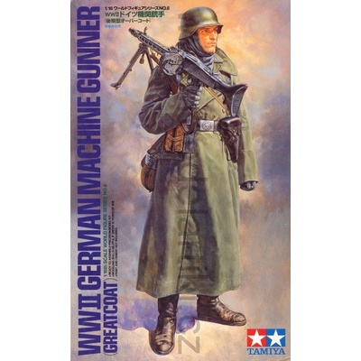 Tamiya WWII German Machine Gunner (Greatcoat) 1:16