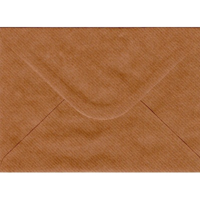 OBÁLKA HNĚDÁ S PRUHY 130x130 mm 120 gm2 šípová klopa