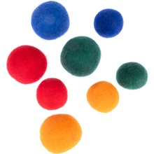 Zooplus Basics plstené loptičky 8 ks 4 x 4 cm / 4 x 3 cm