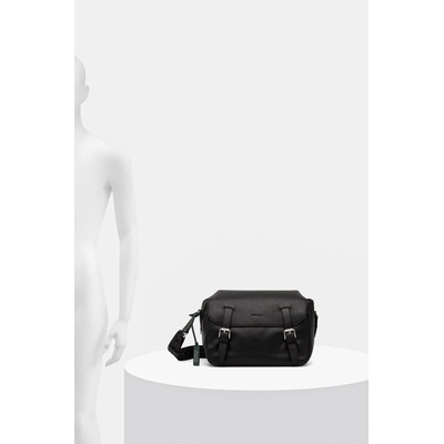 Coccinelle Кожена чанта Coccinelle в черно E1 MUK 85 04 01 (E1.MUK.85.04.01)
