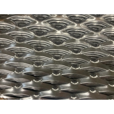 Tahokov oko 62,5 x 25 x 9,1 mm, kosočtvercové, tl. 2 mm, hliník, šířka 1000 x výška 2000 mm