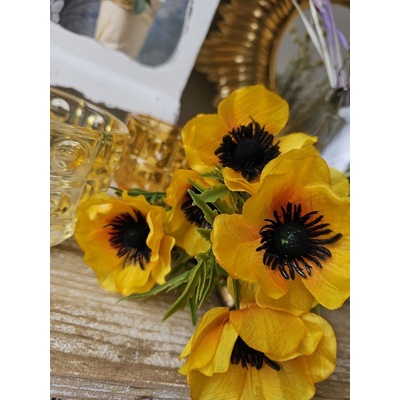 Žlutá dekorativní umělá květina Bouquet Poppy - 10*10*33cm - J-Line by Jolipa