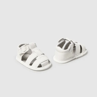 Mayoral Декоративни сандали за бебе момче в мръсно бял цвят Mayoral