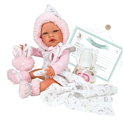 Ръчно изработена кукла от Испания - Reborn Baby Doll - Реалистично бебе Руби с пухкава шапка и много аксесоари (NDO-0237)