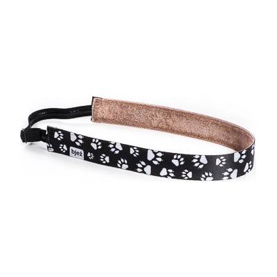Bjež paws black