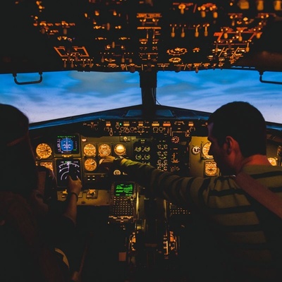 Pohyblivý simulátor Boeing 737 na Ruzyni
