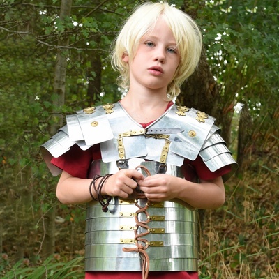 Outfit4Events Lorica Segmentata Junior římská zbroj z hliníku