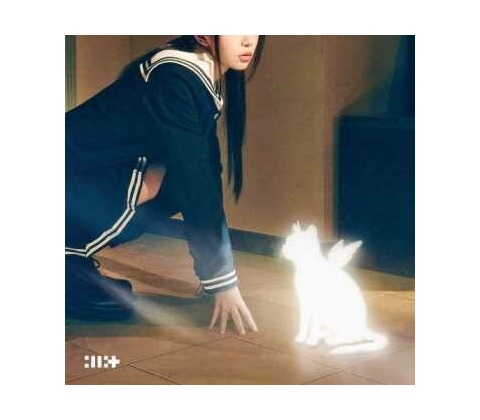 ILLIT: Bomb CD