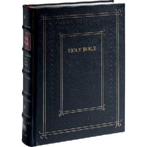 Cambridge KJV Family Chronicle Bible, Black Calfskin Leather over Boards (ISBN: 9781108718158)