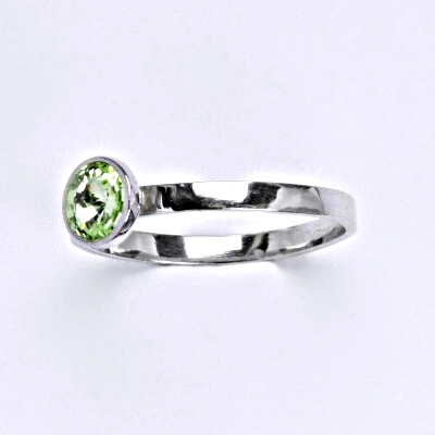 Čištín Stříbrný se Swarovski krystalem chryzolite T 1336