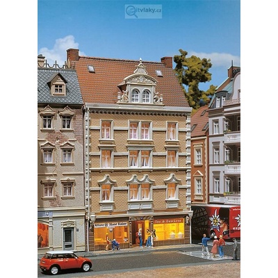 Faller H0 Městský dům s obchody 130448 – Hledejceny.cz