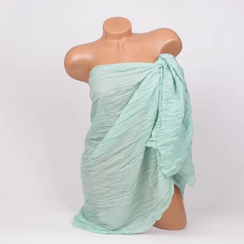 Image 1 of Пастелно-зелено парео за плаж с мачкан ефект