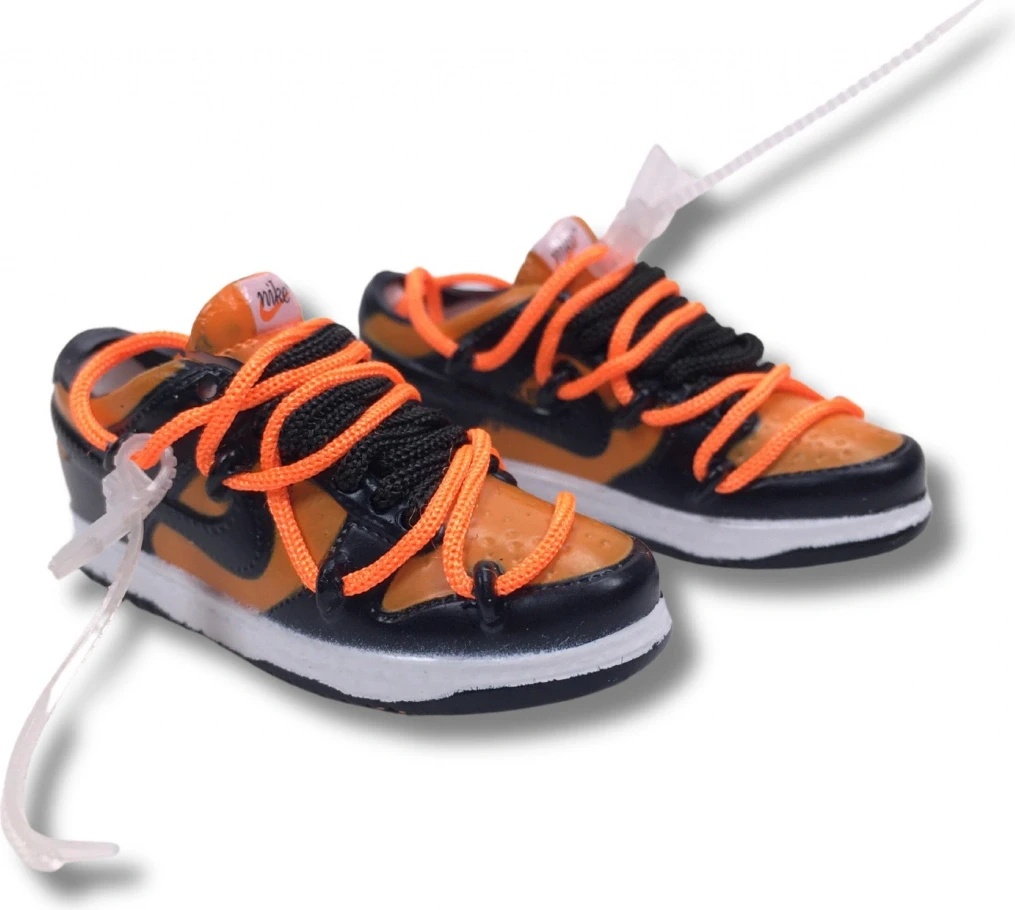 mini finger shoes nike