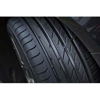 Nokian Tyres zLine 245/50 R18 100Y