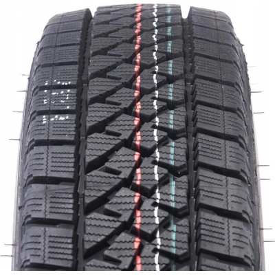 Bridgestone Blizzak W810 215/60 R17 104/102H