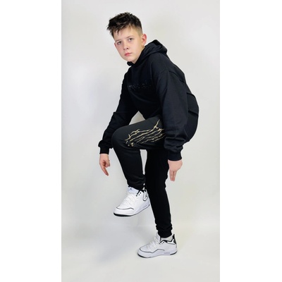 Reporter Young chlapecké černé tepláky s potiskem na nohavici černá