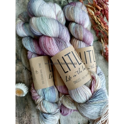 LIFE IN THE LONG GRASS Příze LITLG singles Rosehip 100% merino superwash 100 g