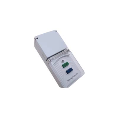 Proudový chránič do zásuvky bezpečnostní zásuvka 16A 30mA IP44 TFGA-4F Tracon electric