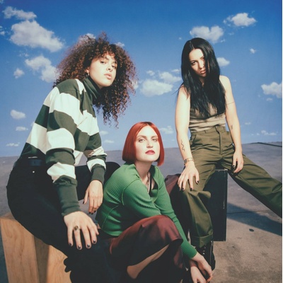 Muna - Saves The World (Reissue) (Purple Cream Coloured) (LP) (0196588751714)