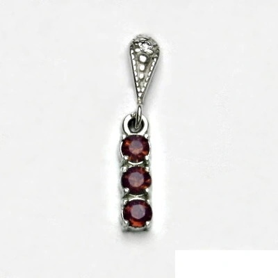 Čištín Stříbrný přívěsek Swarovski krystaly cyclamen opal P 1323/14