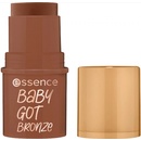 Essence Baby Got Bronze krémový bronzer v tyčince 40 Hazelnut Hug 5,5 g