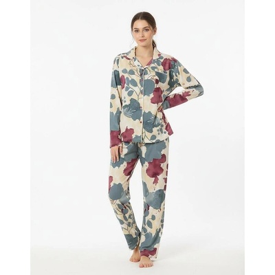 Дамска пижама с дълъг ръкав и ефектен принт
