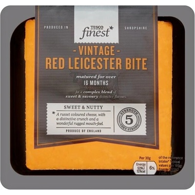 Tesco Finest Vintage Red Leicester Cheese tvrdý plnotučný sýr 200 g