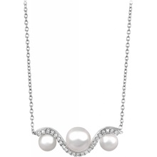 Silver Cat Elegantný strieborný náhrdelník so zirkónmi a perlou SC340