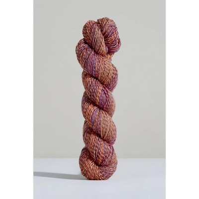 Pletací příze Urth Yarns Spiral Grain - 50 g Spiral Grain: Crabapple