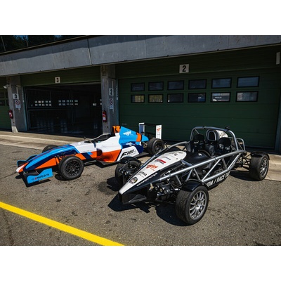 Jízda v Ariel Atom a formuli F4 na okruhu