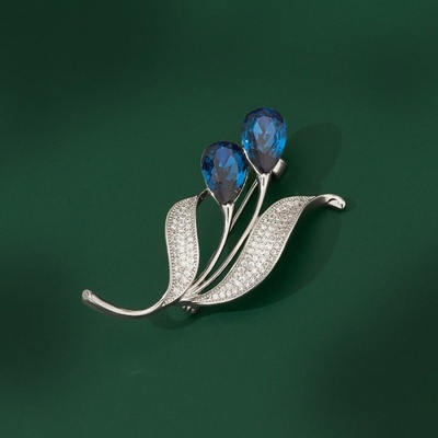 Éternelle luxusní brož se Swarovski Elements krystaly a čirými zirkony B8065-E-179 Modrá