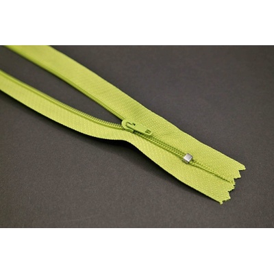 Nedeliteľný jemný plastový špirálový zips (veľkosť číslo 3) rôzne farby - dĺžka 12 cm - 60 cm 16 cm Brčálovo zelená