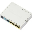 Access pointy a routery MikroTik RB750UPr2