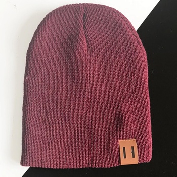 HARAHU Едноцветна шапка - Бордо kp12311 (12311)