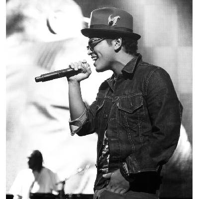 Tim Mosenfelder Plagát, Obraz - Bruno Mars, Wild 94.9's Wild Jam - San Jose 2010, 40 × 40 cm