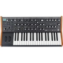 Syntezátory Moog SUB 37