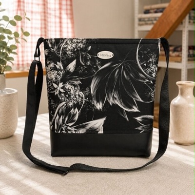 Crossbody černo bílá