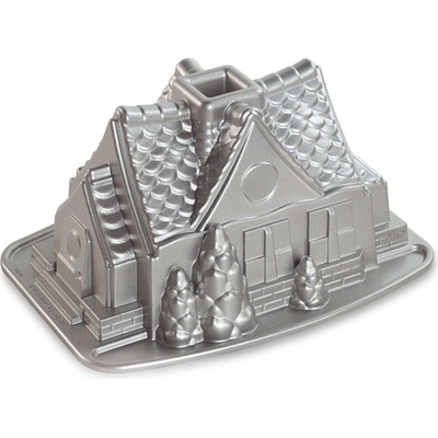 Nordic Ware Forma na bábovku Domeček zlatá 2,1 l 83948