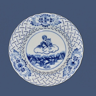 Český Porcelán Dubí Cibulák Tanier Výročný 2016 reliéfny závesný 18cm Originálny