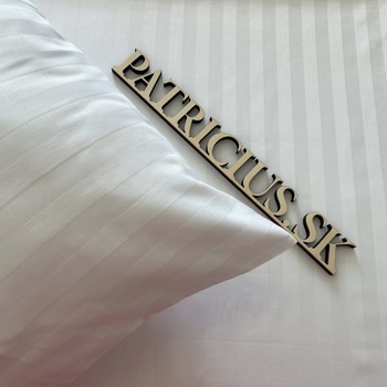 Patricius damašek biele 2cm prúžok zips 50 x 70 cm