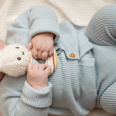 Little Dutch Chrastítko králíček Miffy Vintage Proužky