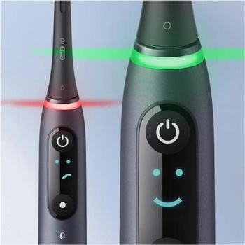 Image 1 of Oral-B iO Series 8 black onyx